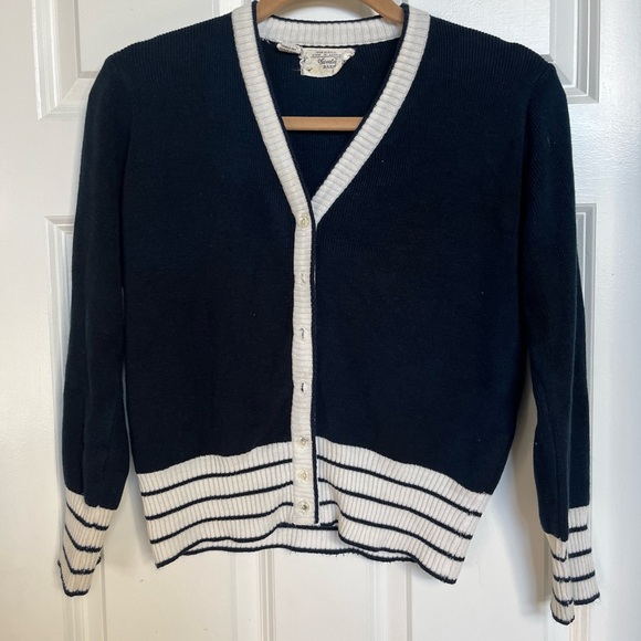 Vintage Black & White Women’s Cardigan Sweater - Picture 3 of 3